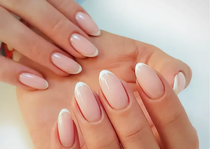 La Manucure Russe